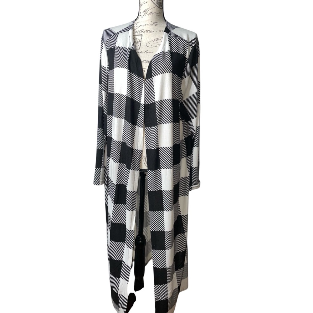 Black and White Checkered Long Cardigan